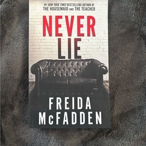 Never Lie by Freida McFadden Book
